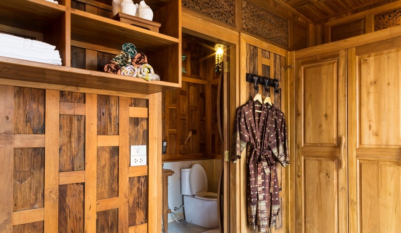 Deluxe Pool Suite